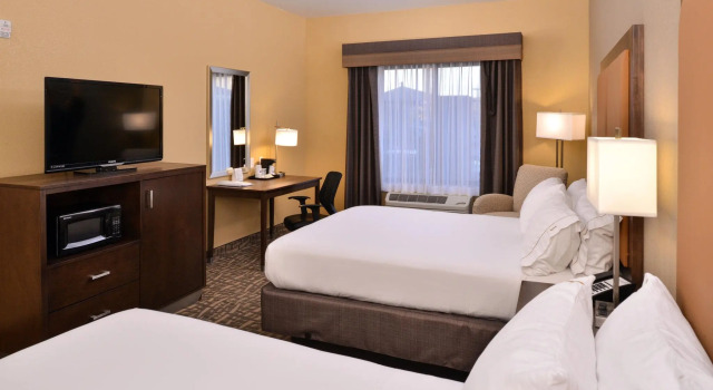 Четырёхместный номер Standard Holiday Inn Express & Suites Page - Lake Powell Area by IHG