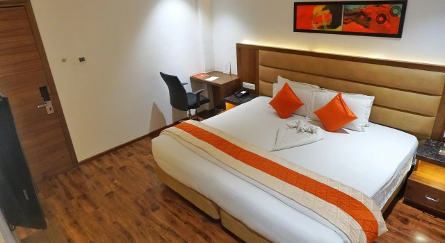 Двухместный номер Deluxe Kyriad Hotel Gulbarga by OTHPL