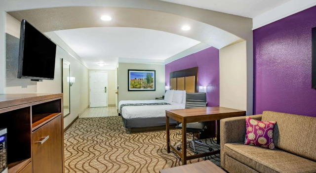 Двухместный номер Standard La Quinta by Wyndham Hesperia Victorville