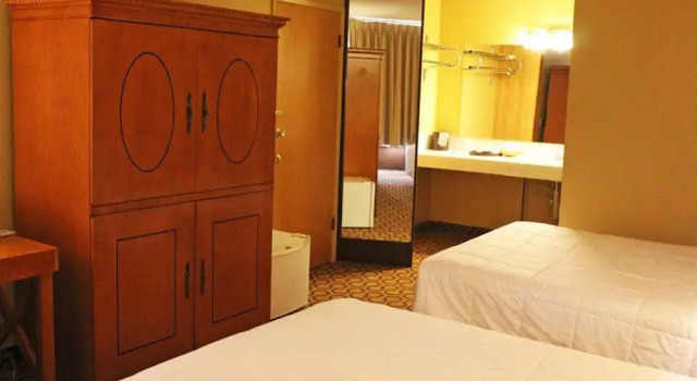 Palms Inn