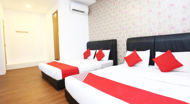 OYO 717 MR J Hotel Wakaf Che Yeh 2
