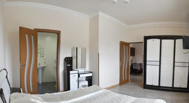 Family Hotel, Забронировать Отель Отели Еревана с завтраком, рядом с Голубая мечеть, Завтраки