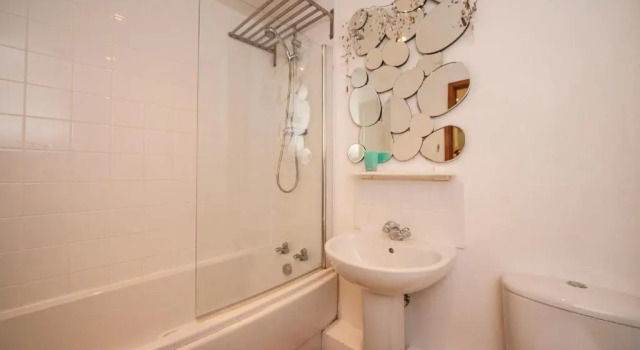 Апартаменты White Lodge Apartments