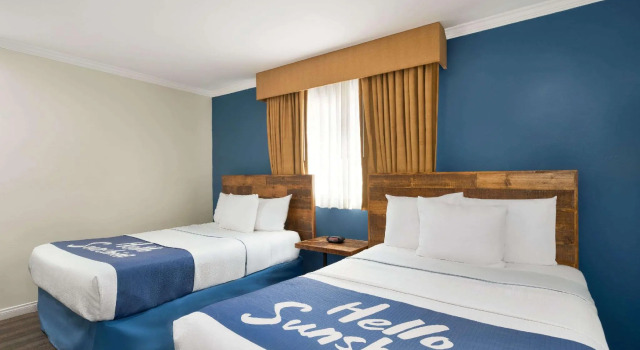 Четырёхместный номер Business Days Inn and Suites San Diego SDSU
