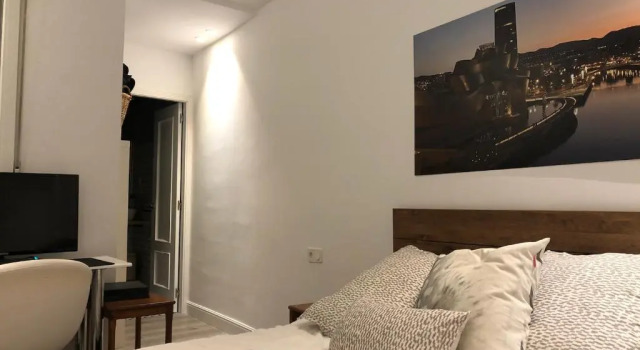 Апартаменты с 2 комнатами 110 M2 Central apartment in Abando Close To Guggenheim with parking