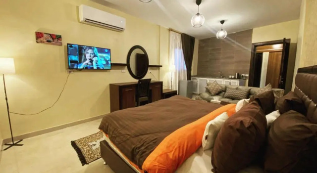 Полулюкс Deluxe Al Anbat Midtown 3