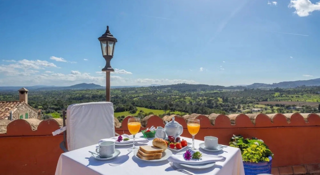 Номер Premium Finca Es Castell