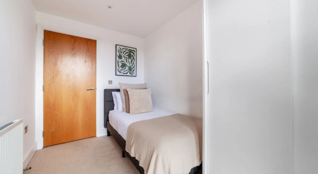 3 Bed Flat by Limehouse Basin, Varaa Huoneisto Asunnot kohteessa Merseyside, Huoneisto
