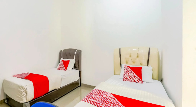 Двухместный номер Standard OYO 90595 Ferezsa Kost Syariah