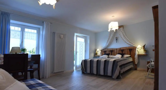 B&B Magiré, Забронировать Отель «постель и завтрак» Отели в центре Тезеро, в центре