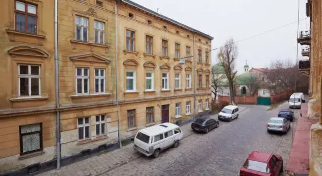 Pylnykarska 6, Забронировать Отель Отели Львова с парковкой, рядом с Дворец Дедушицких, Парковка