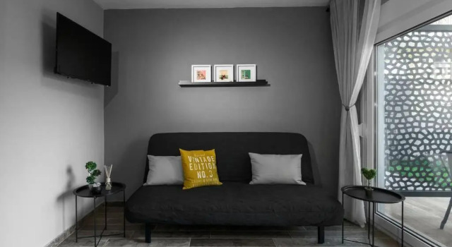 "LouLenny's aRt" BoutiQue HoMes in HalkiDiki, vol 2