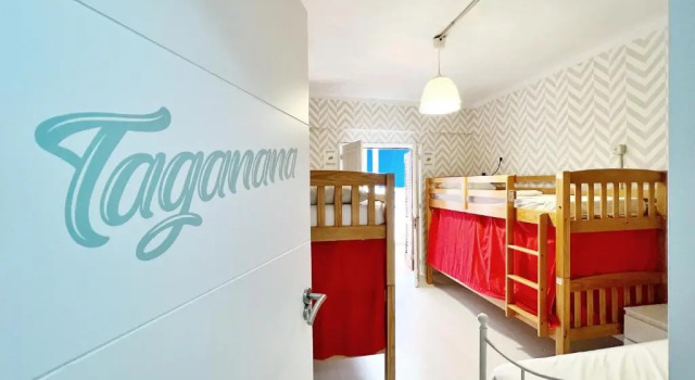 Кровать в общем номере Tenerife Experience Hostel