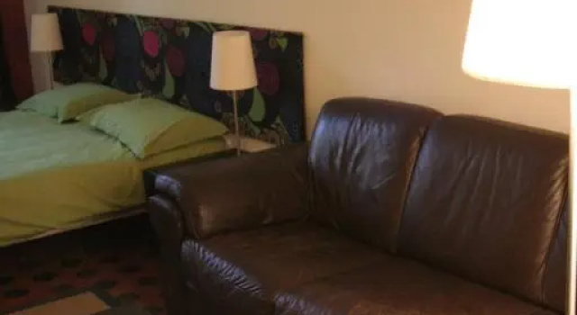 Номер Comfort B&B Metropolis