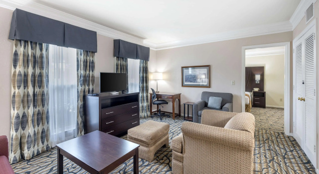 Двухместный люкс Best Western Spring Hill Inn & Suites