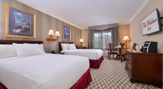 Двухместный номер Superior The Madison Hotel