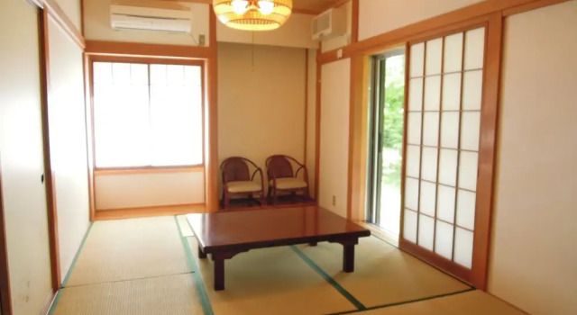 Risumura Holiday House, Забронировать Отель Яманакако Mount Fuji, рядом с Озеро Яманака