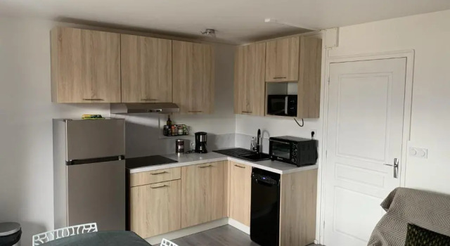 Апартаменты Appartement agréable à deux pas du plan d'eau