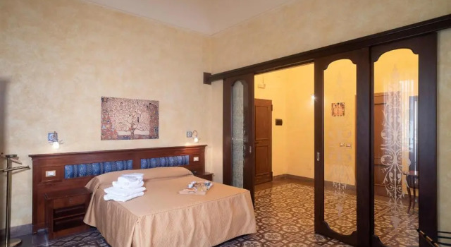 Полулюкс Hotel Tonic