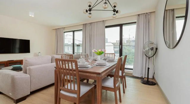 Moderna Central Apartment Gdynia by Renters, Varaa Huoneisto Gdynia 