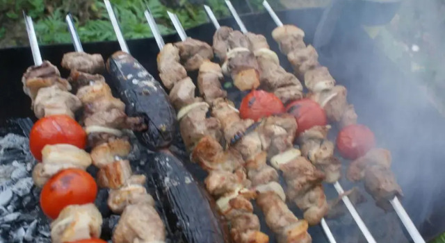 Ekoferma Mezhdumorye, Забронировать Отель Чекон 