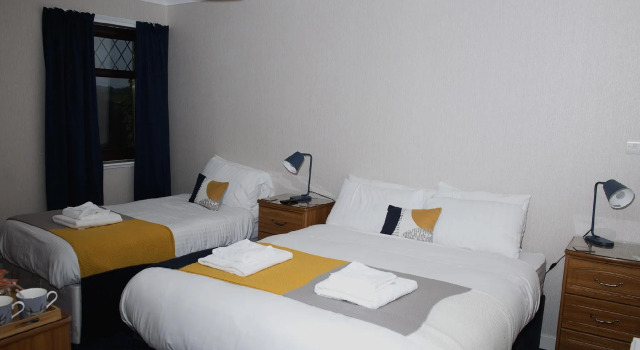 Herdshill Guest House, Забронировать Гостевой дом Уишо Ланаркшир