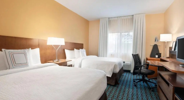 Четырёхместный номер Standard Fairfield Inn by Marriott Deptford