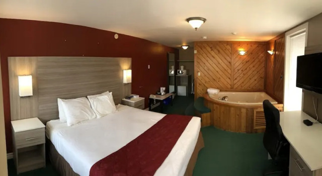 Двухместный люкс Knights Inn Huntsville