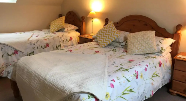 Коттедж с 2 комнатами Robeanne House