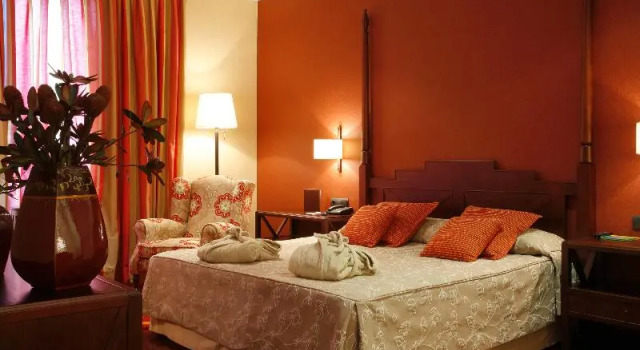 Номер Standard с балконом Palacio de Luces, Small Luxury Hotels