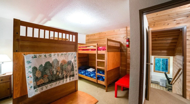 Mt. Baker Lodging Cabin 6 – Hot Tub, WiFi, Sleeps 8! by MBL, Buchen Sie Hotel SPA-Hotels in Glacier, SPA