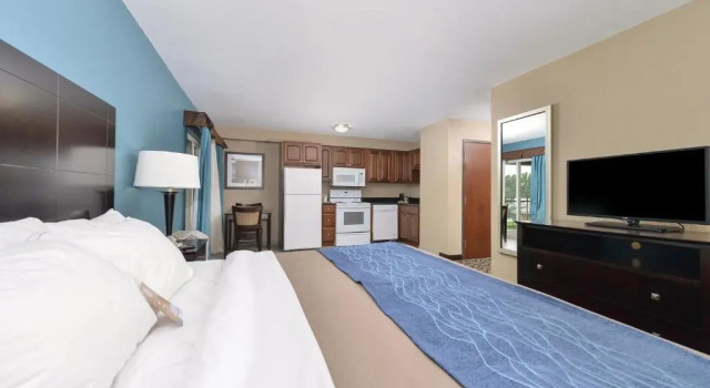 Suite Comfort Inn & Suites Springfield I-55