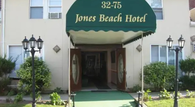 Люкс Jones Beach Hotel