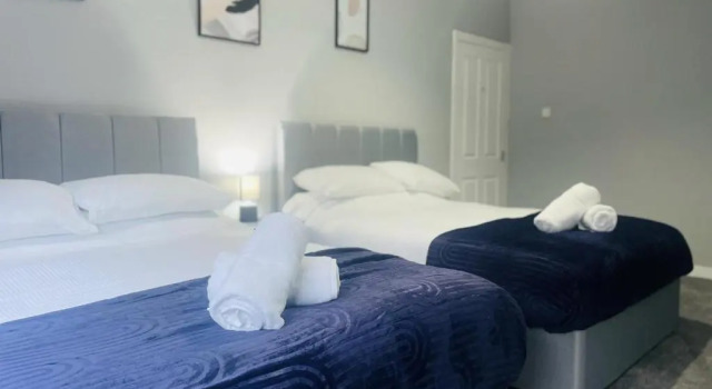 Immaculate 3-bed Apartment in Glasgow Close to M8