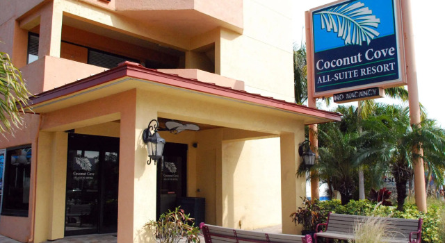 Coconut Cove All-Suite Hotel, 预订 酒店 克利尔沃特 Clearwater-St Pete Beaches