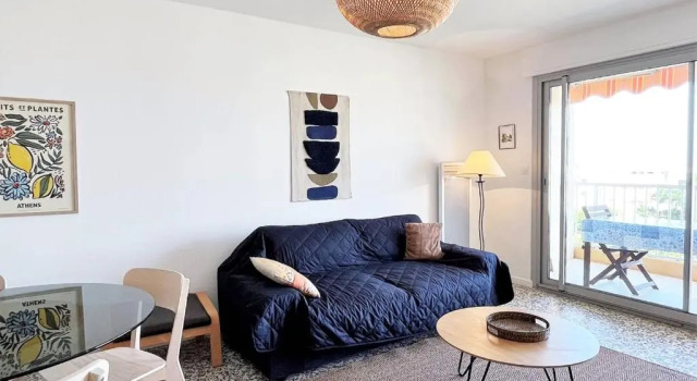 Appartement Le Lavandou, 3 pièces, 6 personnes - FR-1-251-355, Забронировать Апартаменты/квартира Отели Ле-Лаванду с бассейном, Бассейн