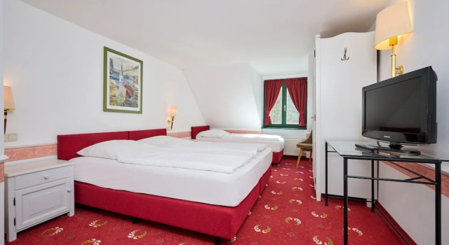 Трёхместный номер Standard Tafernwirtschaft Hotel Schönbrunn