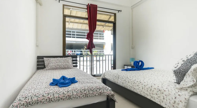 Cozy TownHouse HuaLampong
