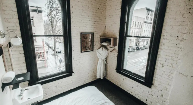 Номер Standard The Society Hotel