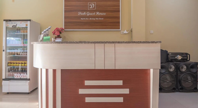 Diah Guesthouse by RedDoorz, Buchen Sie Hotel Banjarbaru 