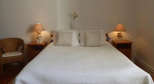 B&B Gagnepain La Riviere, Rezerwuj Bed and Breakfast Hotele w Charente-Maritime z basenem, Basen