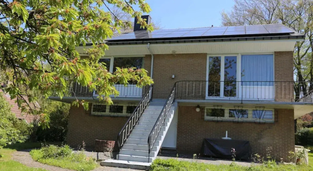 A Villa Between the Town Centre and the Forest, Забронировать Вилла Виллы Спа, рядом с Оздоровительный и спа-центр Thermes de Spa, Вилла