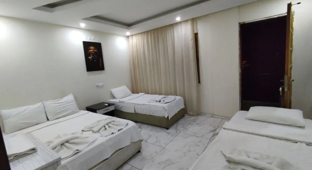 Ozturk Hotel