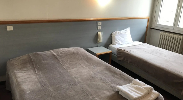 La Maison Carrée, Prenota Hotel Hotel a Alvernia con parcheggio, Parcheggio