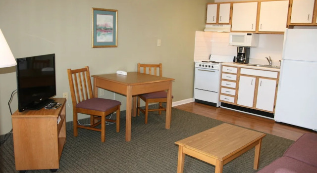 Люкс Standard Affordable Suites Lexington