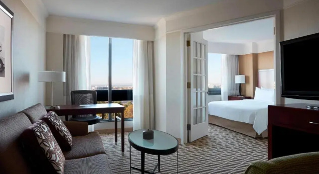 Люкс Washington Dulles Marriott Suites