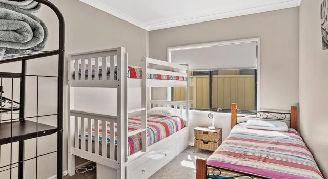 Beach Duplex 72b Marine Dr - Fingal Bay