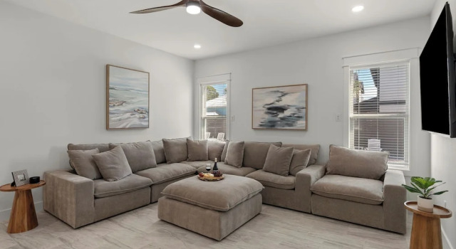Woodland Shores by Avantstay Sleeps 22 Massive Pool + Spa Golf Cart + Game Room + BBQ Near Seaside, Book Ferieresort SPA-hoteller i Florida, SPA