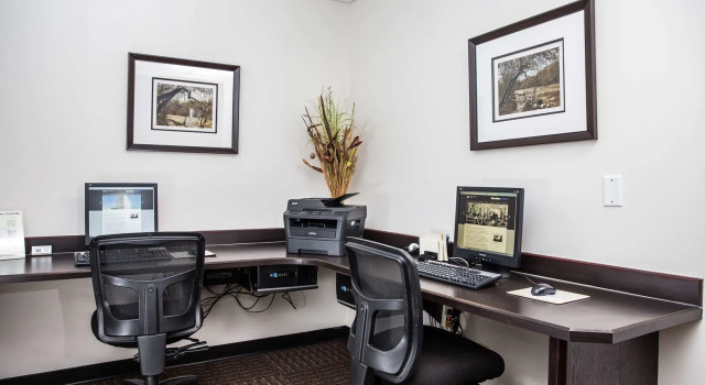 Campus Tower Suite Hotel