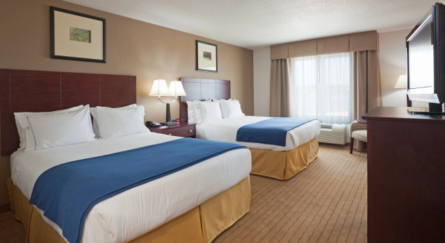 Holiday Inn Express & Suites Antigo by IHG, Prenota Hotel Antigo 